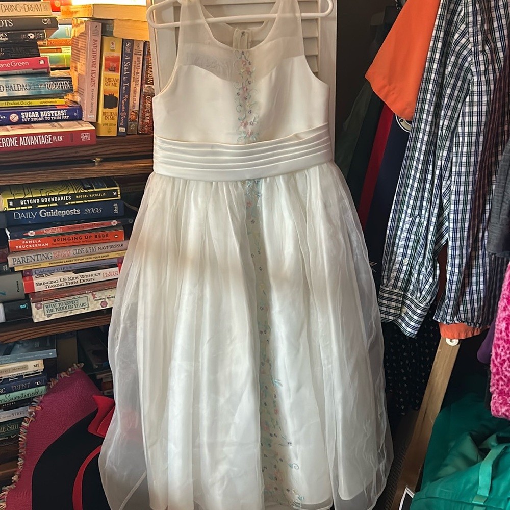 Mori Lee size 6 formal gown